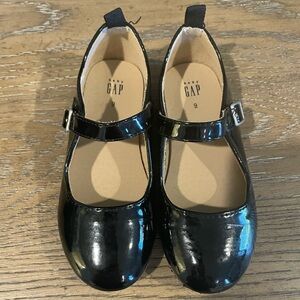 Gap Kids size 6 Mary Jane dress shoes